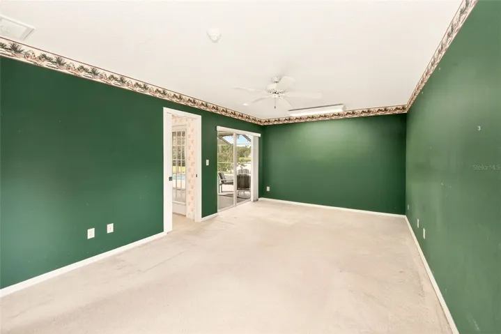 Bedroom, Den