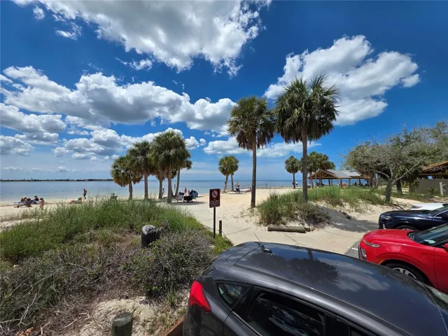Green key beach within 7.5 miles