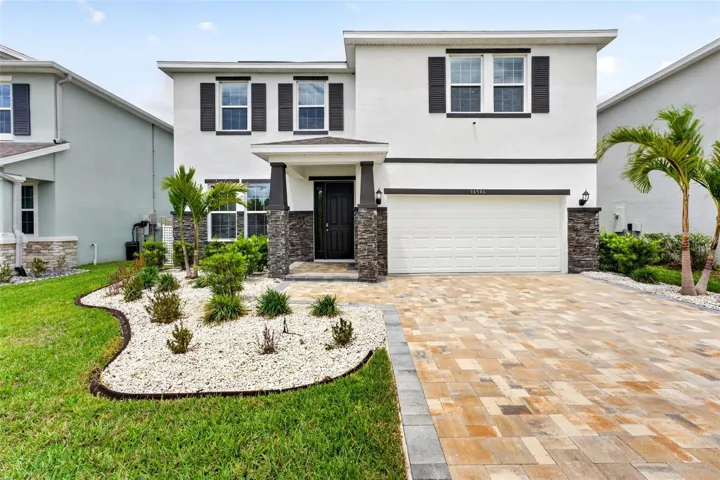 Front view of home