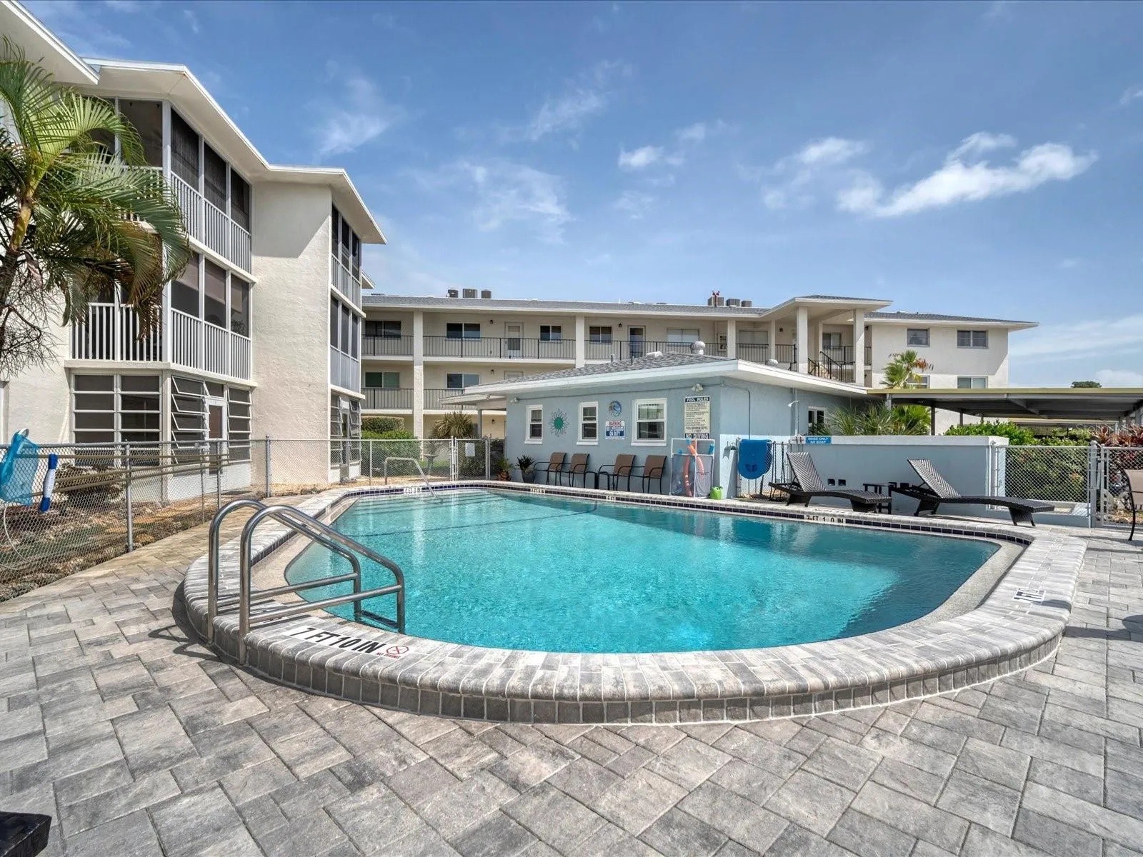 Community pool