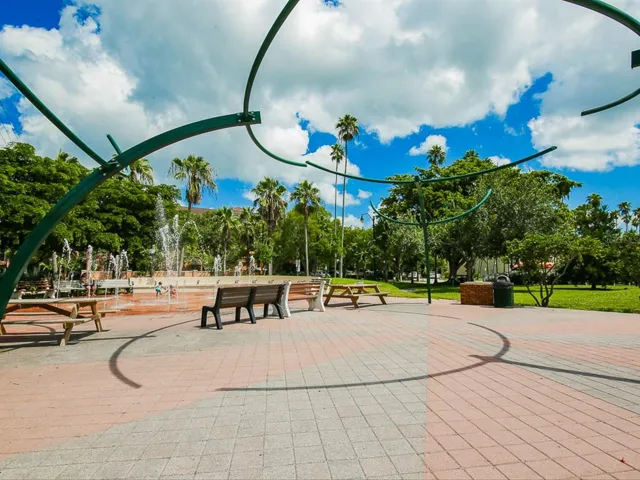 Splash pad - Downtown Venice