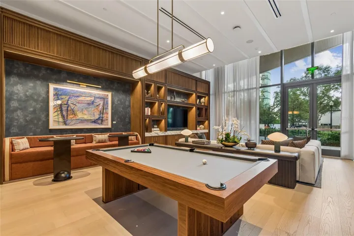 Club Lounge