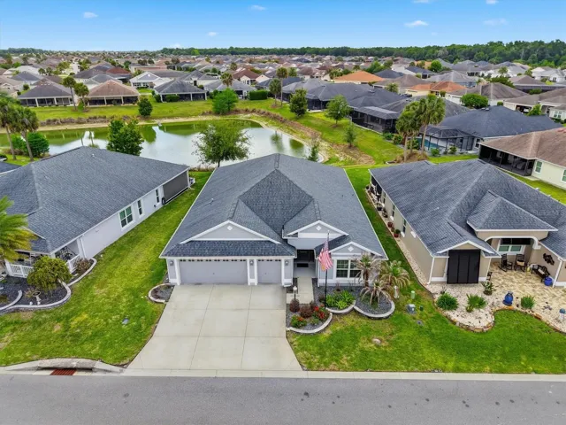 Stunning 3 bed 2 Bath Designer Iris Floorplan with Waterviews.