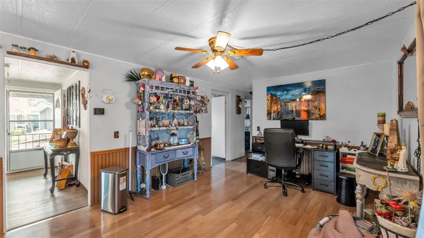 office/bonus area