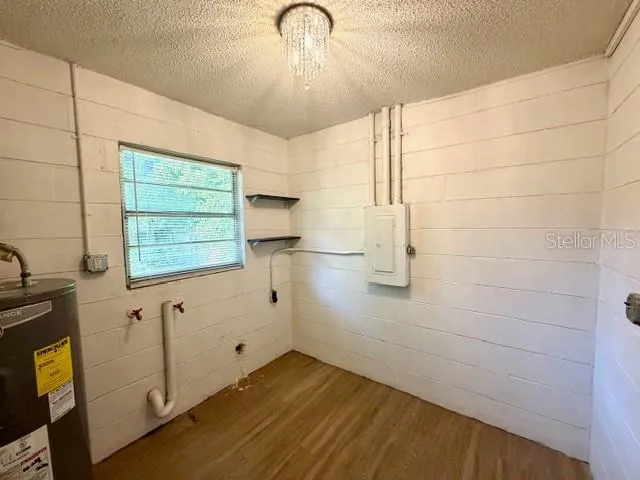 laundry/utility room