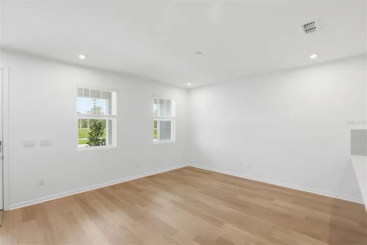 Meridian Parks Lot 1025 on Phase 6 Dining Room