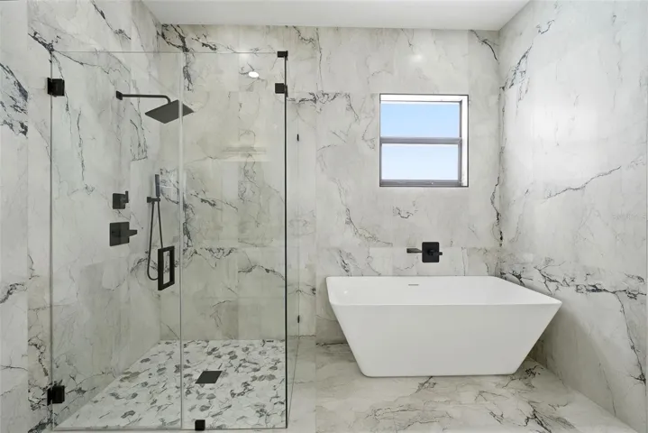 Primary Suite Bathroom