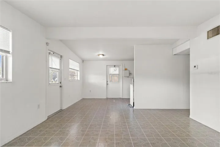 Living room & Dinning room