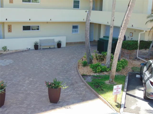 Patio-like entrance