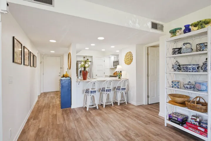 Breakfast Bar