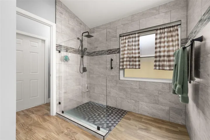Easy access spacious walk in shower