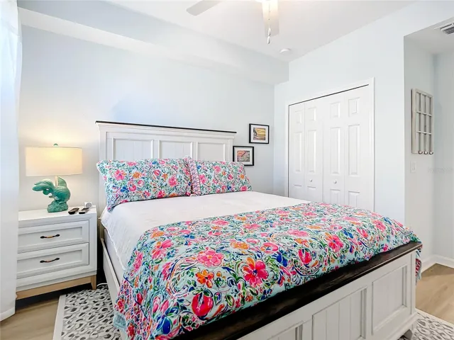 2nd bedroom