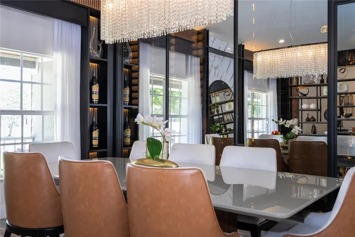 For those who appreciate the art of wine, a charming space to collect and enjoy special moments.