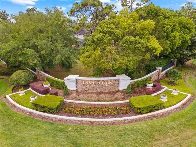 Live Oak in Oviedo is a great community to live in!
