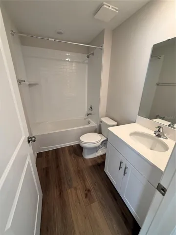 2nd bathroom