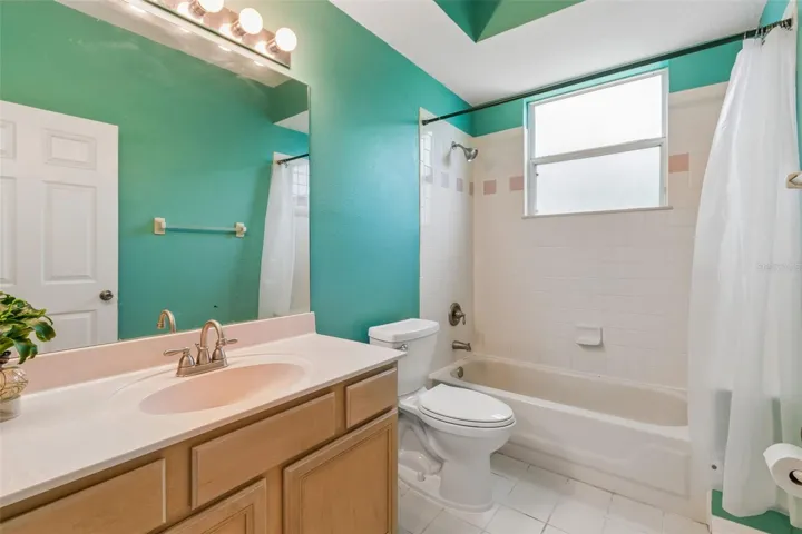 Bathroom 2 with a tub/shower combo