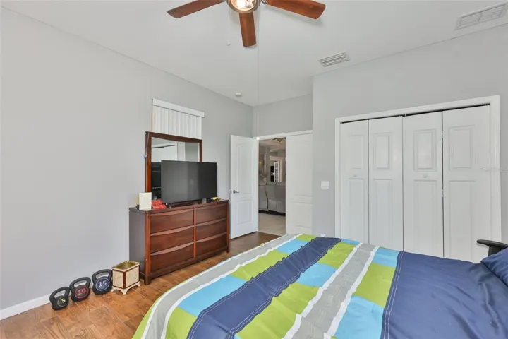 Guest Bedroom w/Private Bathroom