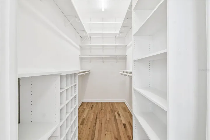 Walk in Closet 10.9 x 5