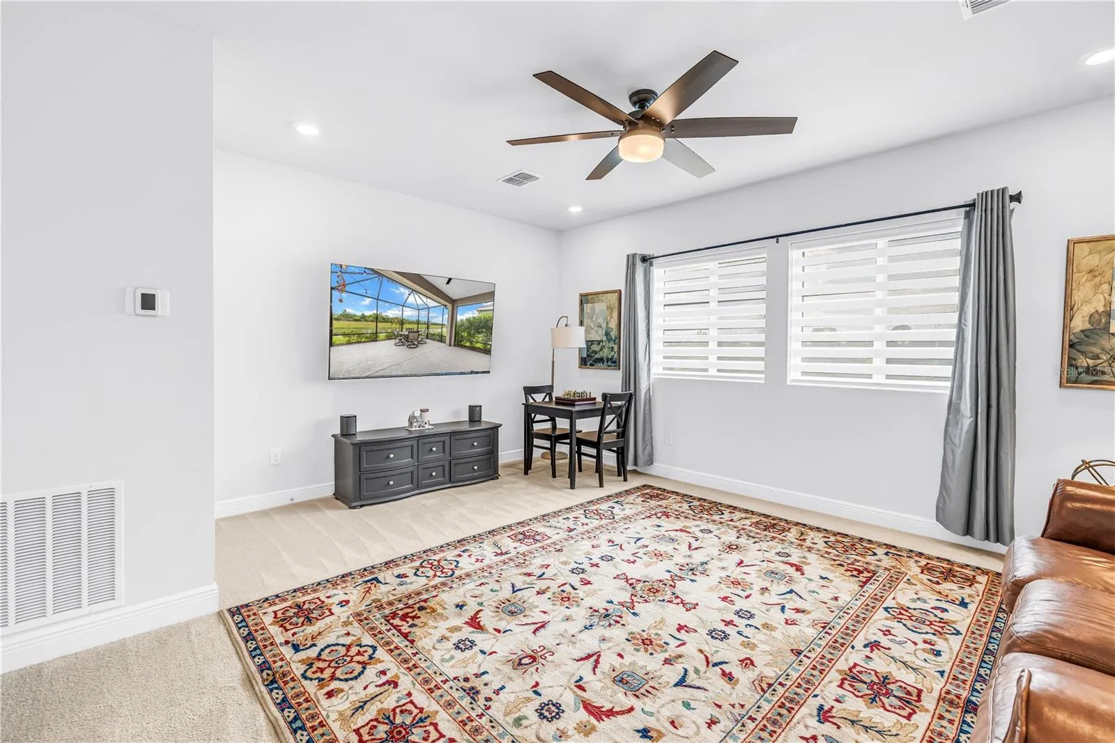 HUGE Bonus Room!