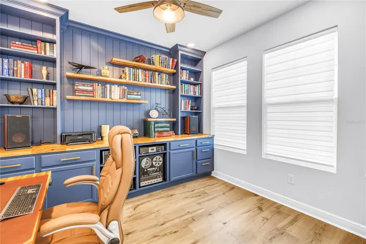 Front Office - Beauty Built Ins!
