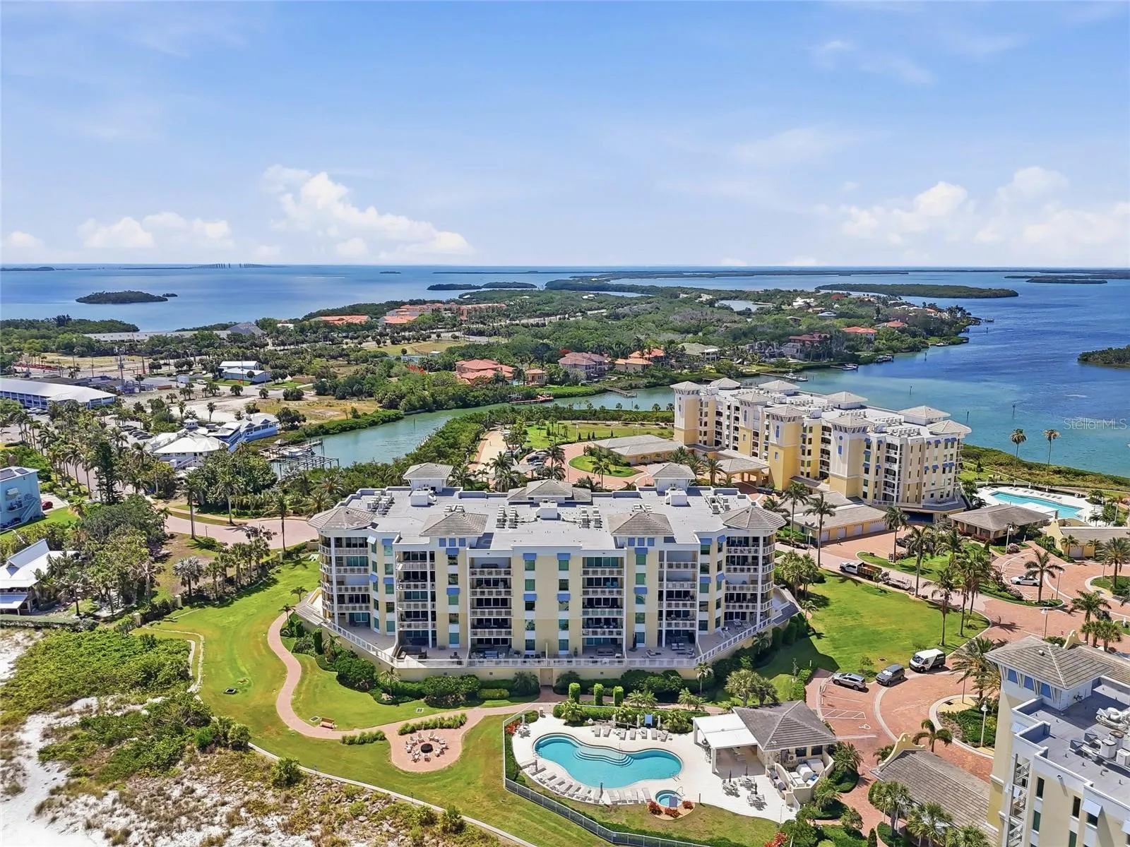 Firepits, barbeque grills, a fishing dock, bocce ball and putting green and only a few of the wonderful amenities in this community!
