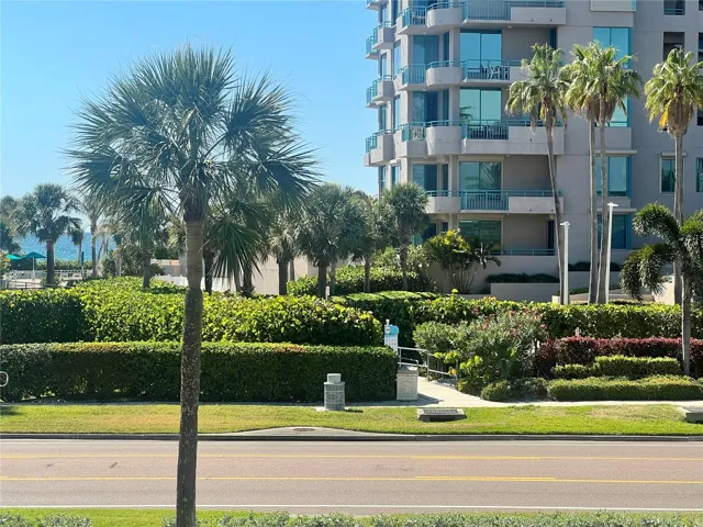 Walkway to beach