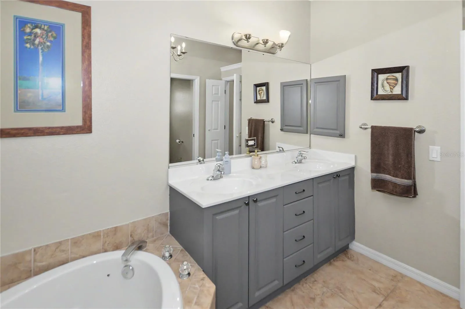 Primary bath