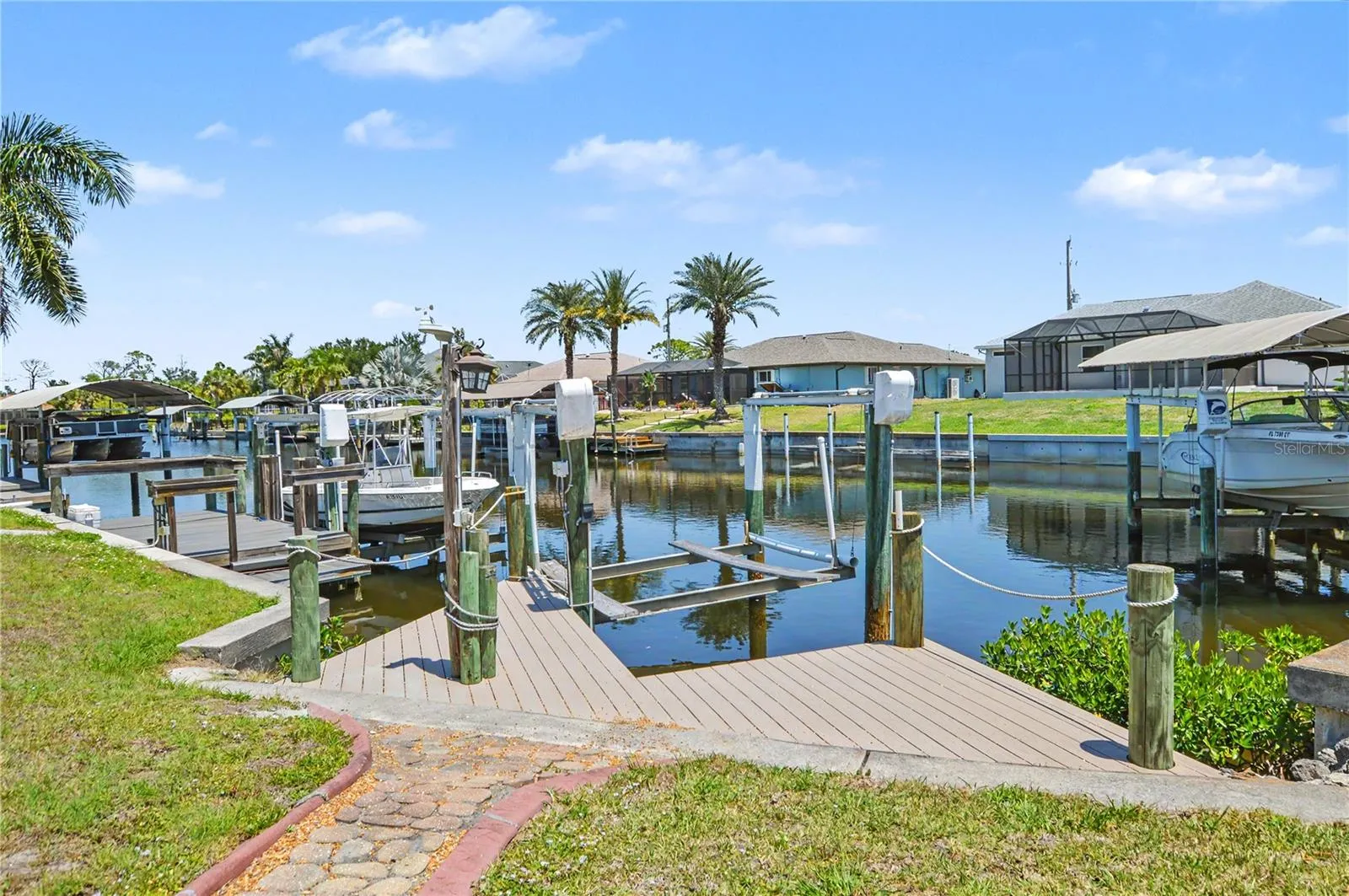 Dock