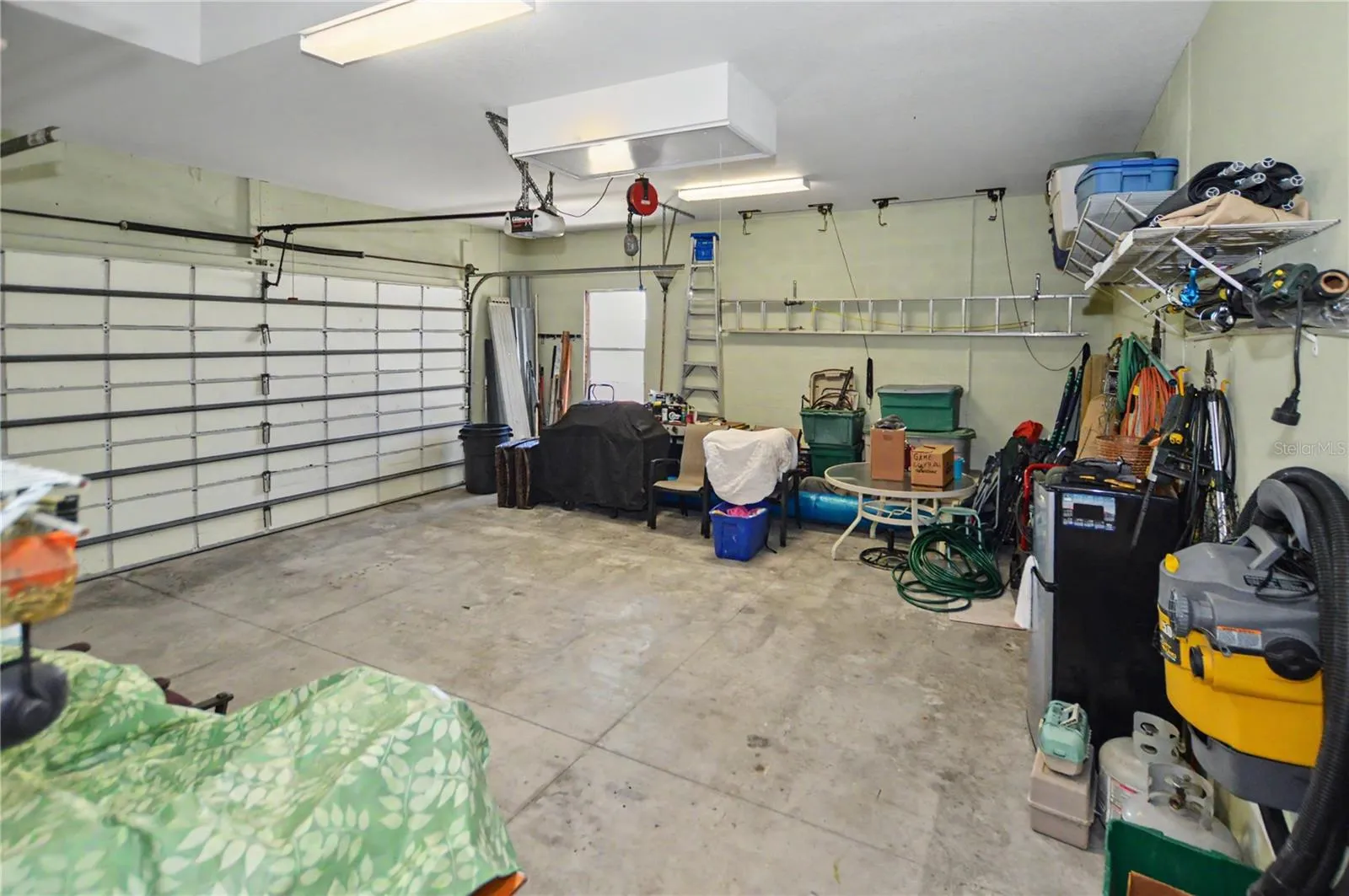 Over sized garage