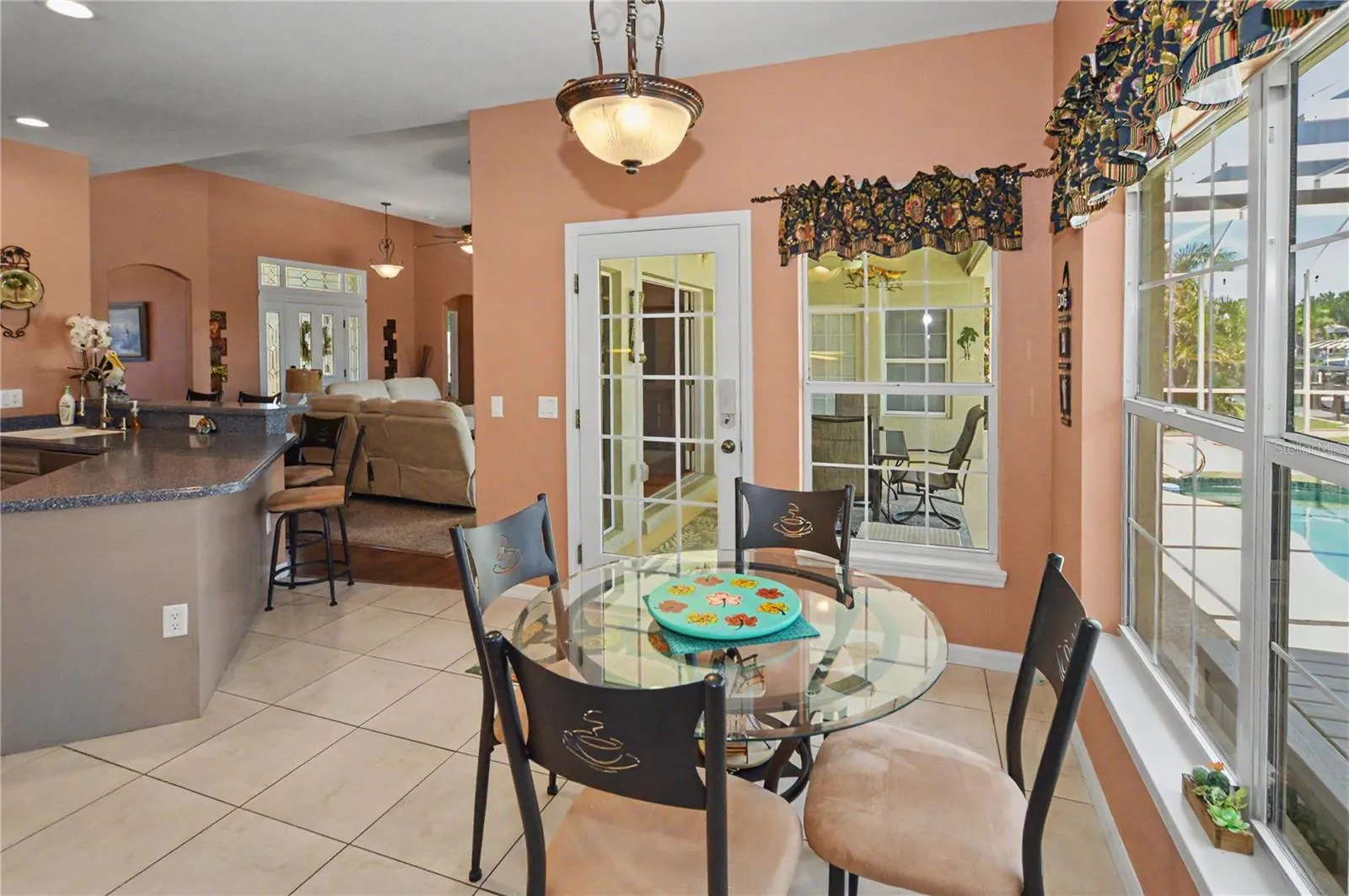 Breakfast nook