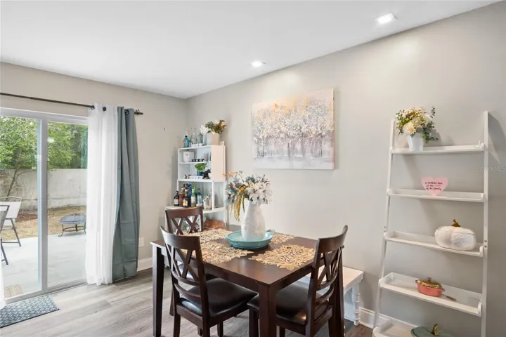 A picture of the dining area.