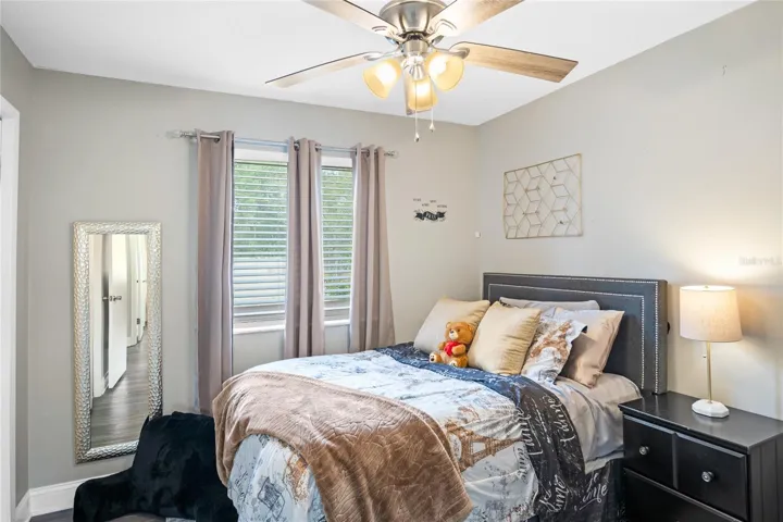 A picture of the guest room facing the back of the house.