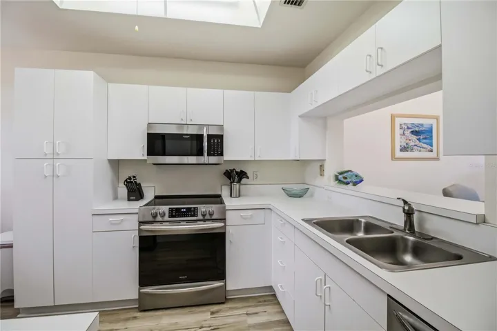 Kitchen with Dining pass-through