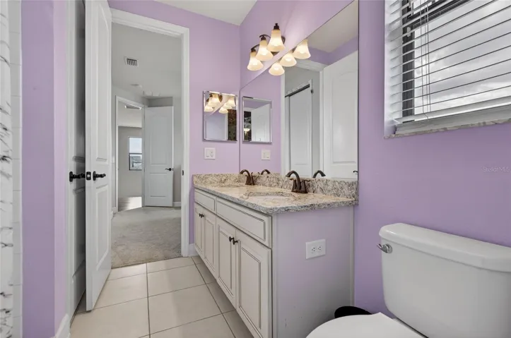 Jack and Jill Bathroom with Tub/Shower Combo