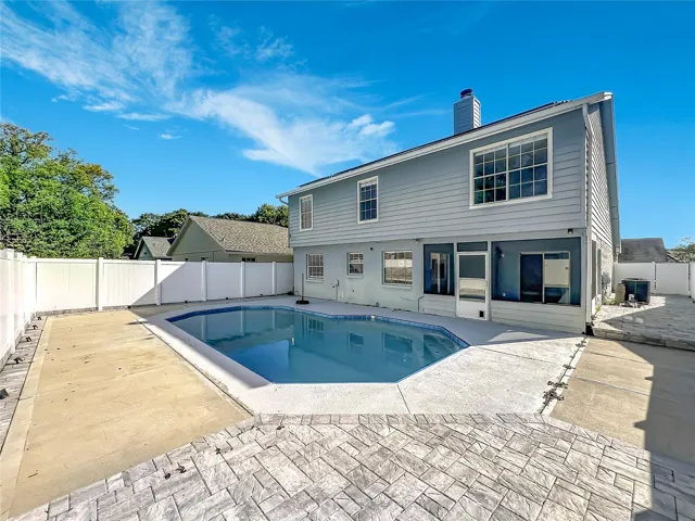 Winter Park - Pool home with extended pavers. Great for entertaining