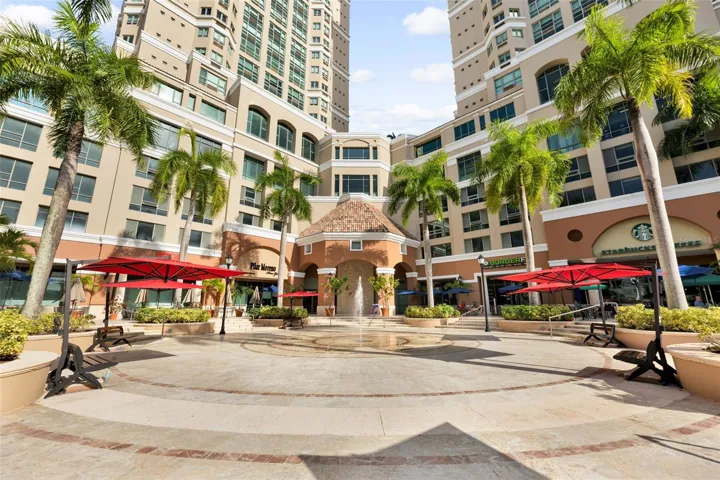 Gallery Plaza Courtyard