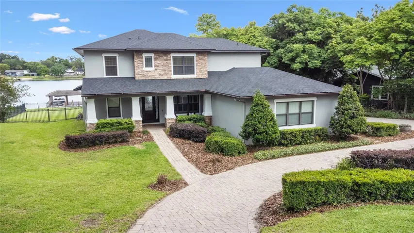 Lake Front Living on Lake Jennie Jewell!
