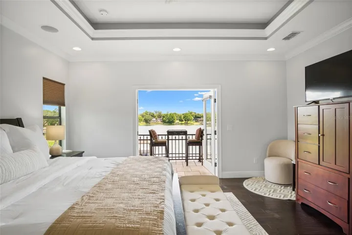 Imagine waking up to this view every day!  Wow!