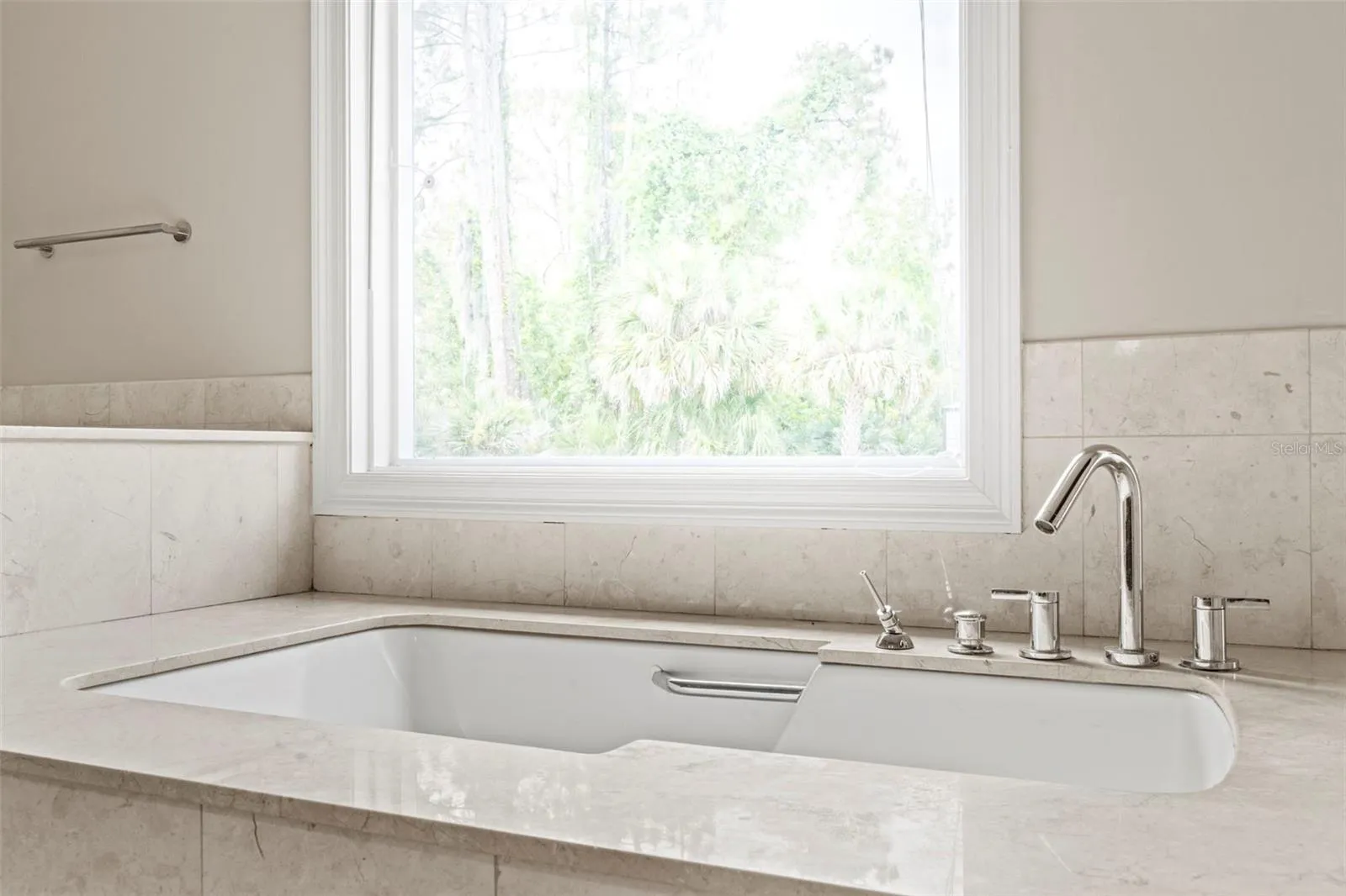Primary En Suite