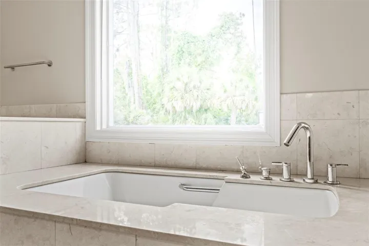 Primary En Suite