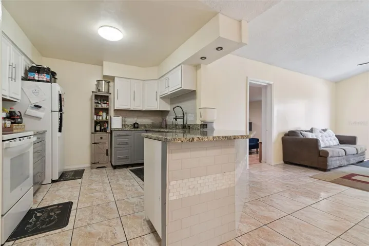 Kitchen/Livingroom