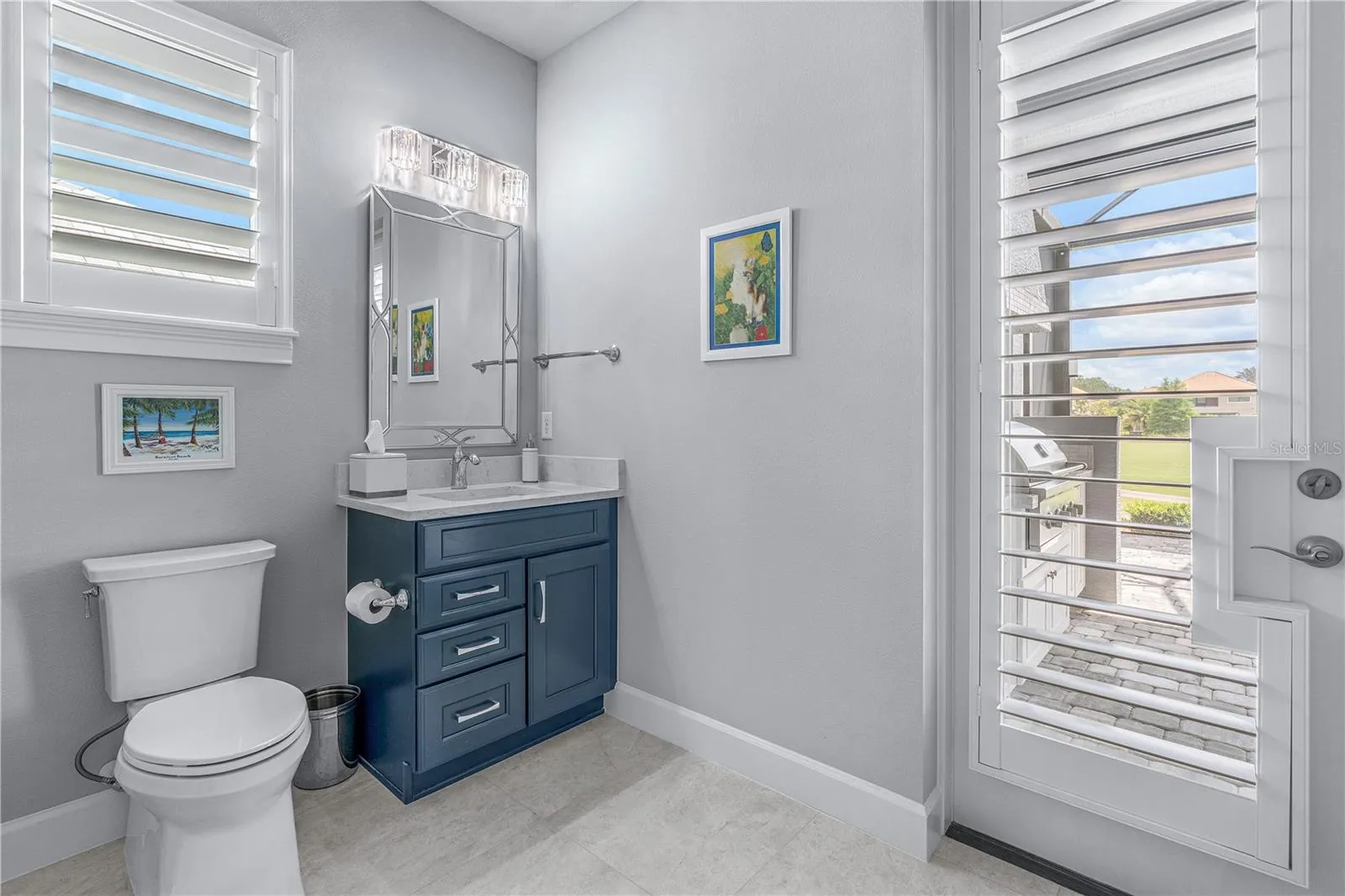 En-Suite Bathroom 3Lanai Access