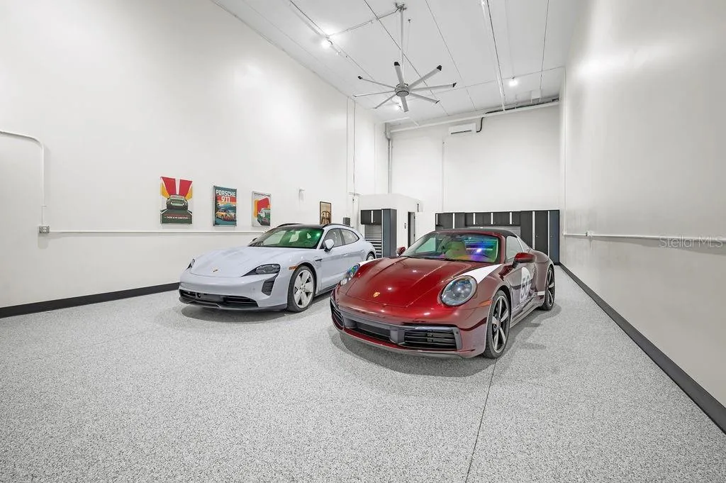 Ample space for 4 cars, or 2 car lifts
