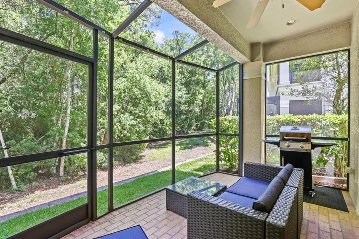 Screened in Back Extended Lanai
