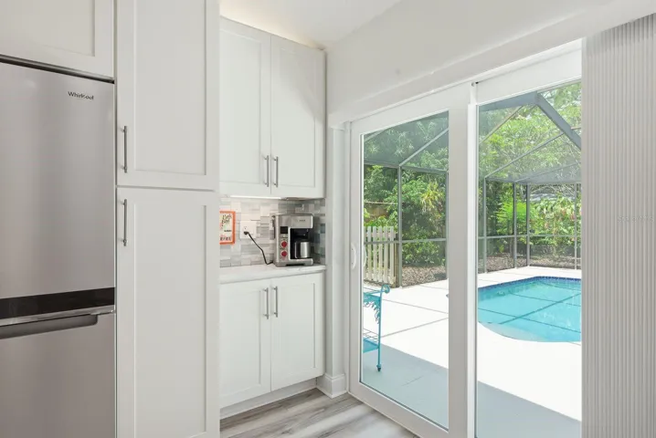 exit to pool
