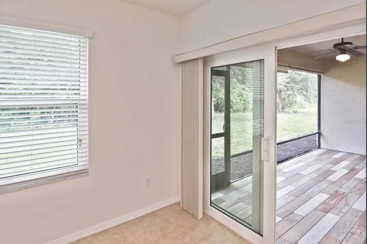 DINING AREA 16X10