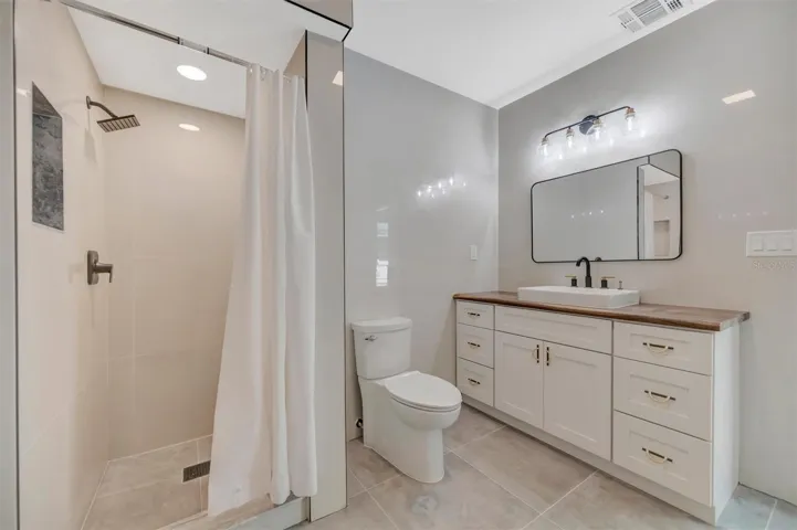 The 2nd bathroom off the Family Room