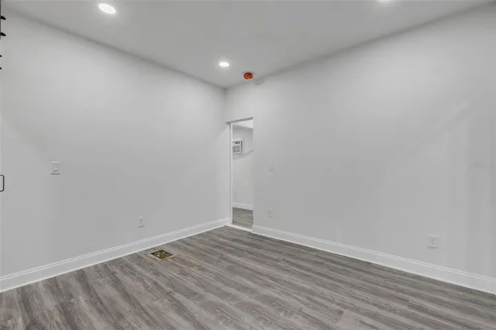 Bedroom 1.2