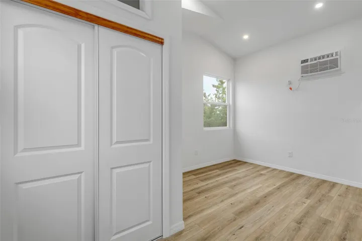 Bedroom 2.2