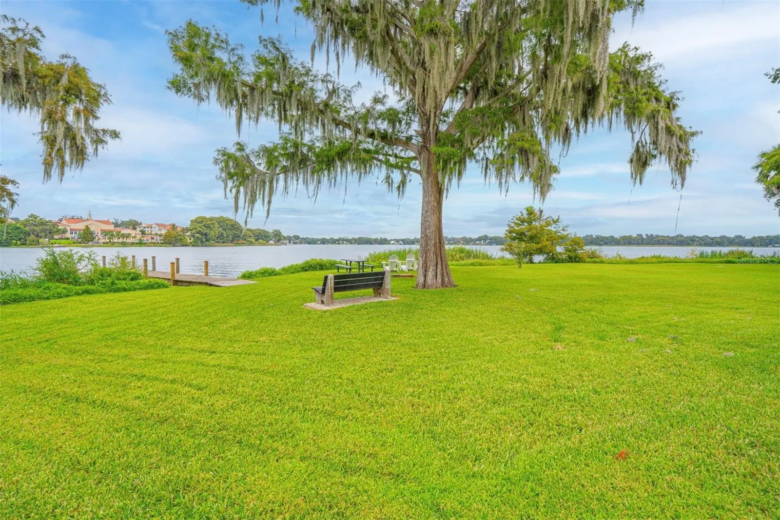 Lake Access Park